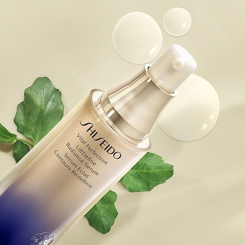 Vital Perfection Liftdefine Radiance Serum - Rozjasňujúce a spevňujúce sérum
